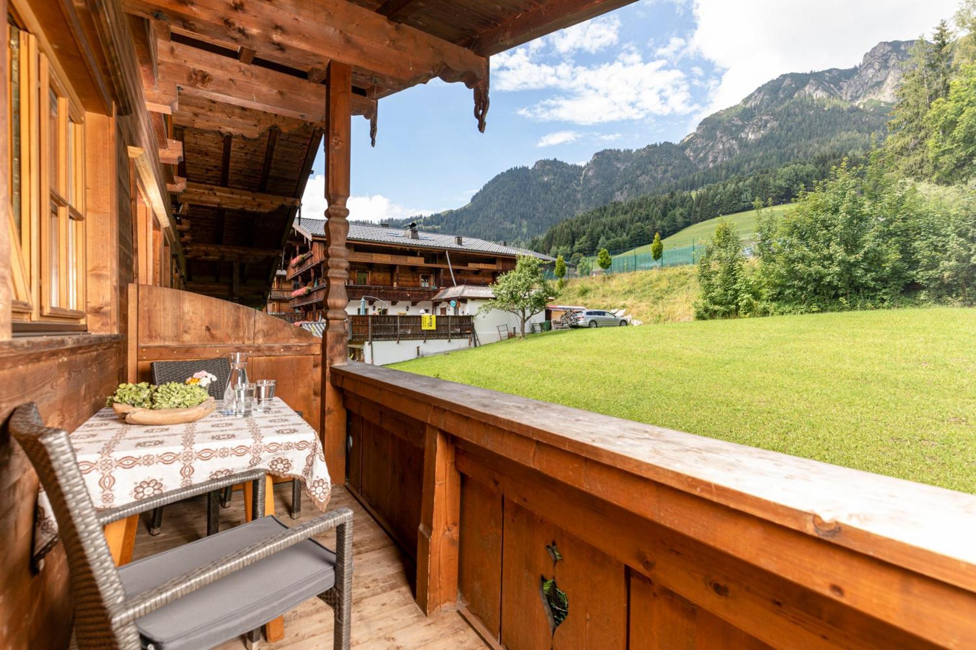 Gaestehaus Gratlspitz Hotell Alpbach Rom bilde